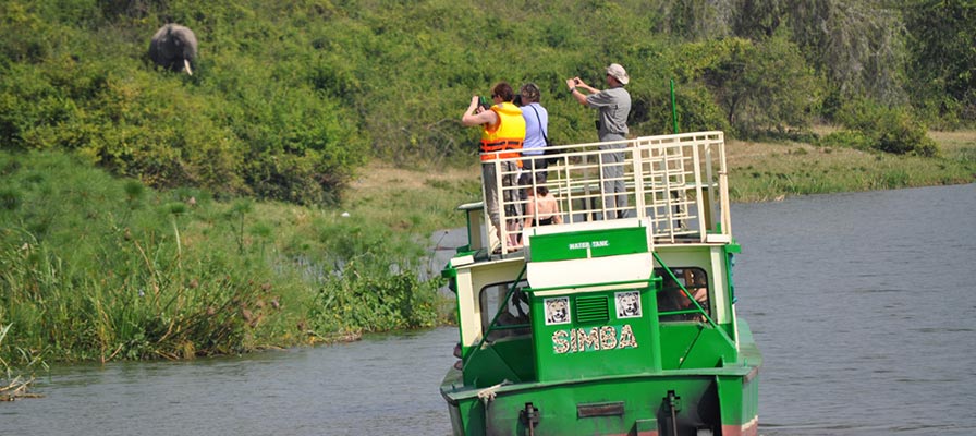 Gorilla Trek Uganda & Wildlife Safari - Boat Safari in Murchison